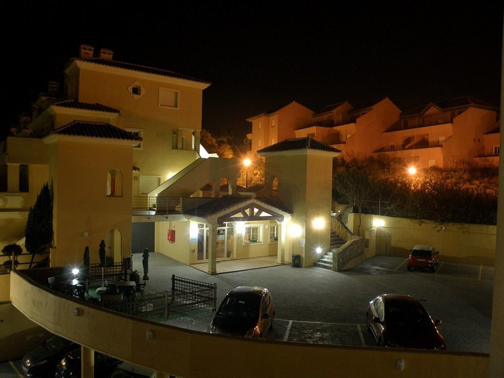 Apartamentos Vista Real Алькаідеса Екстер'єр фото